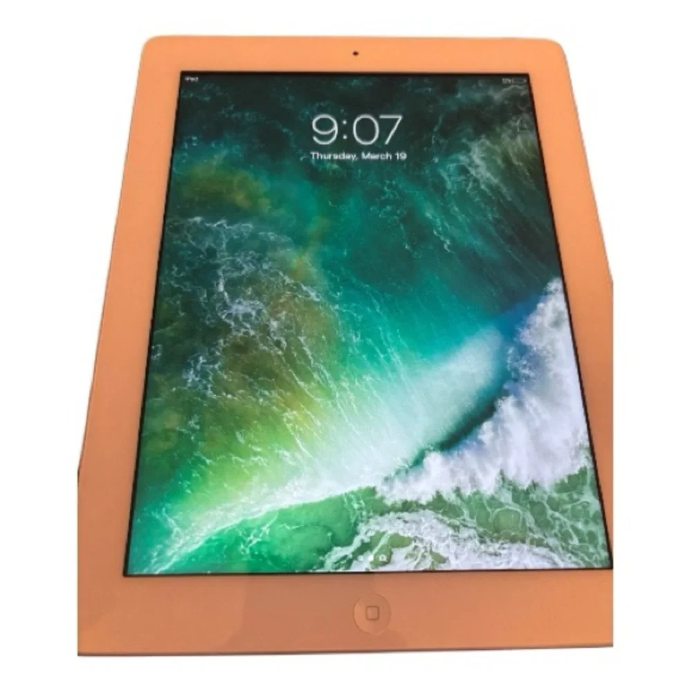 Apple iPad 3rd Gen 16GB WiFi Tablet A1458 Clean Screen - Picture 2 of 5